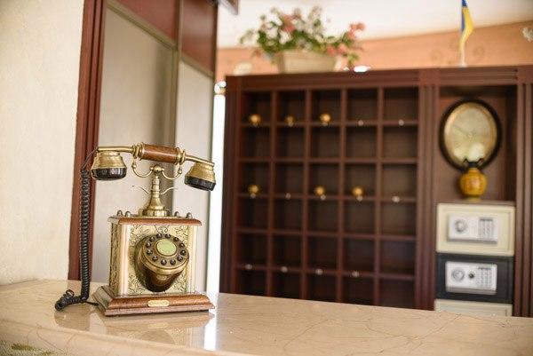 Hotel-Restaurant Lyube Plus Khmelʼnytsʼkyy エクステリア 写真